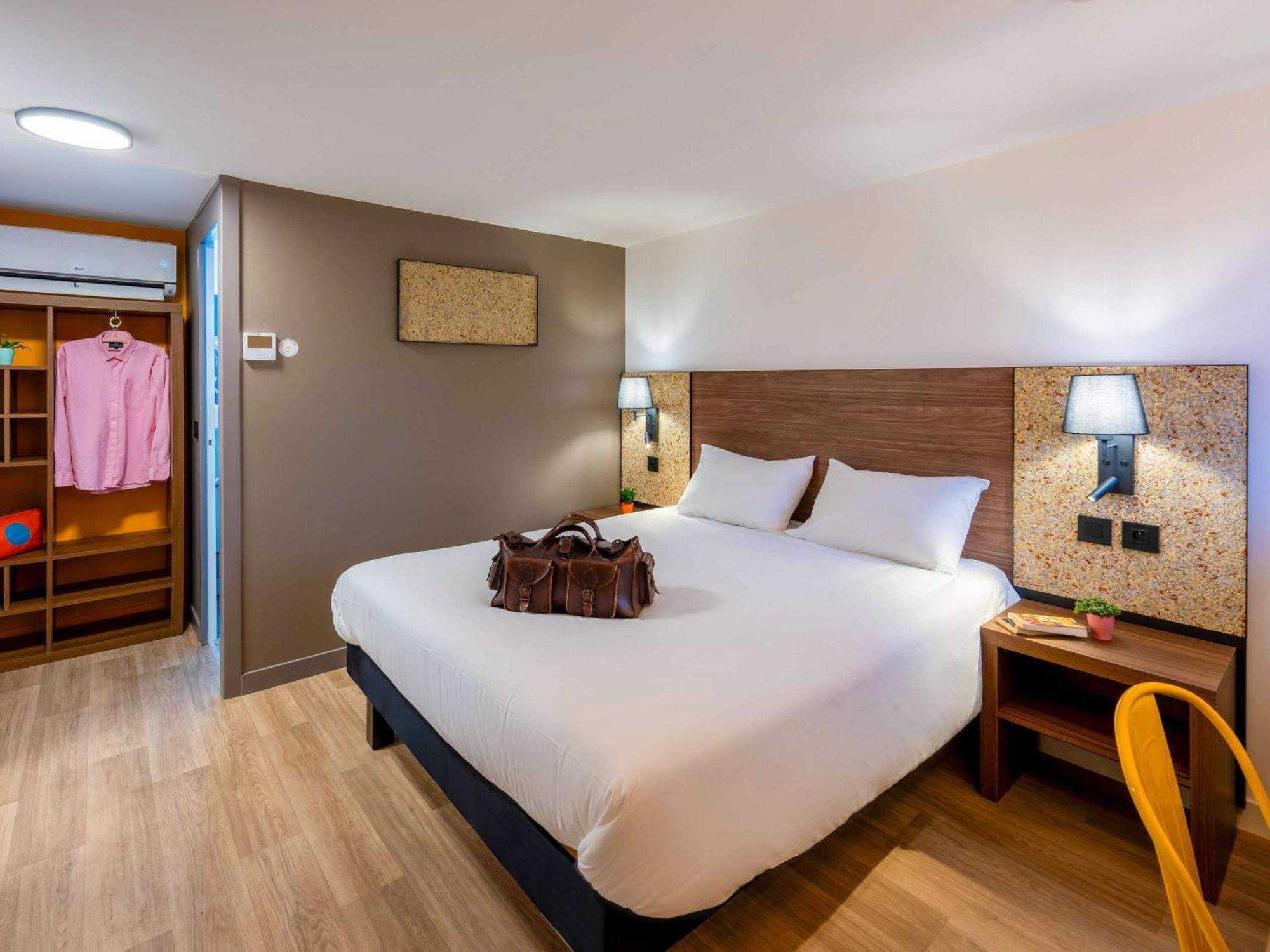 Greet Hotel Chatellerault Ngoại thất bức ảnh