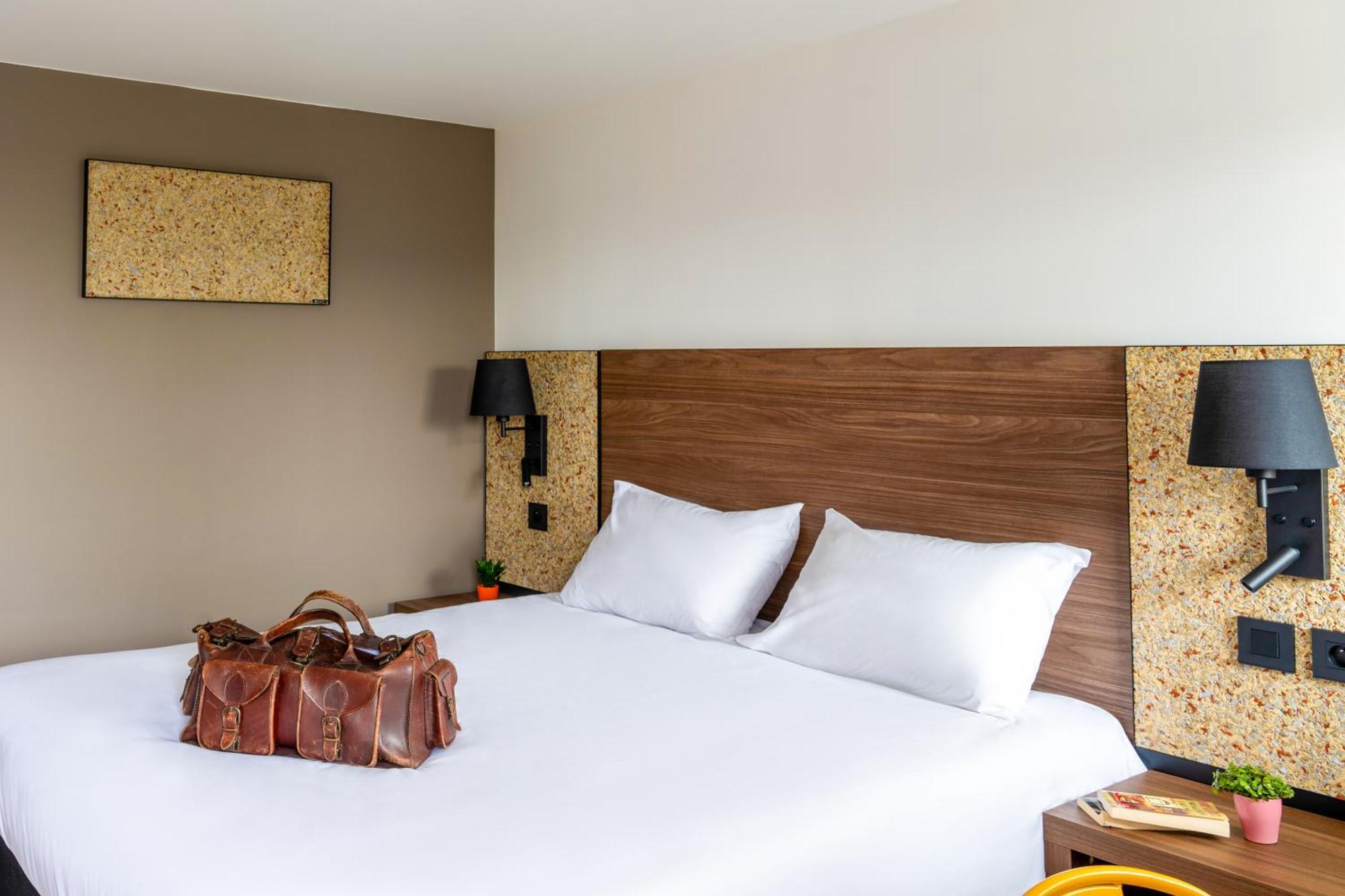 Greet Hotel Chatellerault Ngoại thất bức ảnh