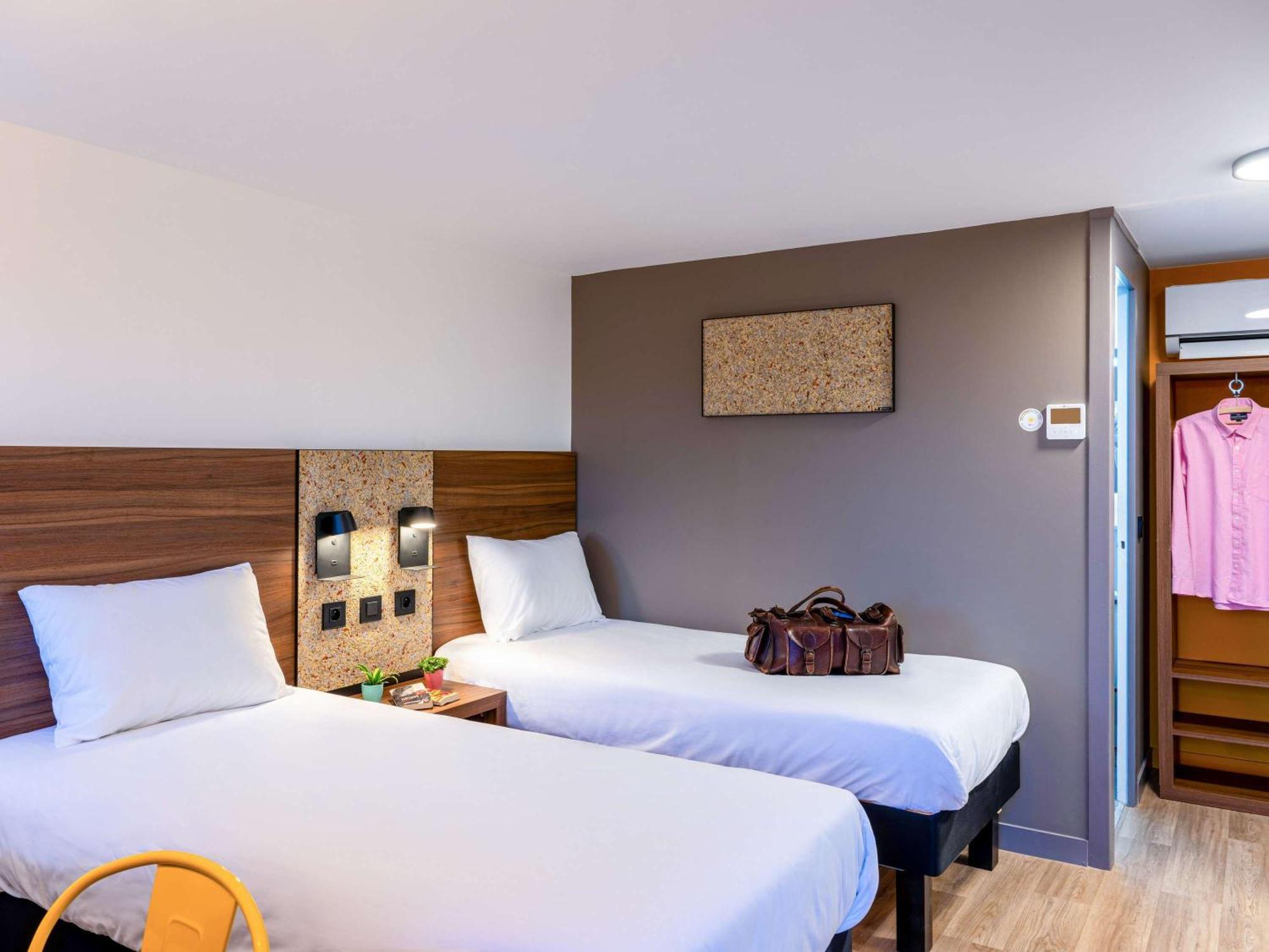 Greet Hotel Chatellerault Ngoại thất bức ảnh